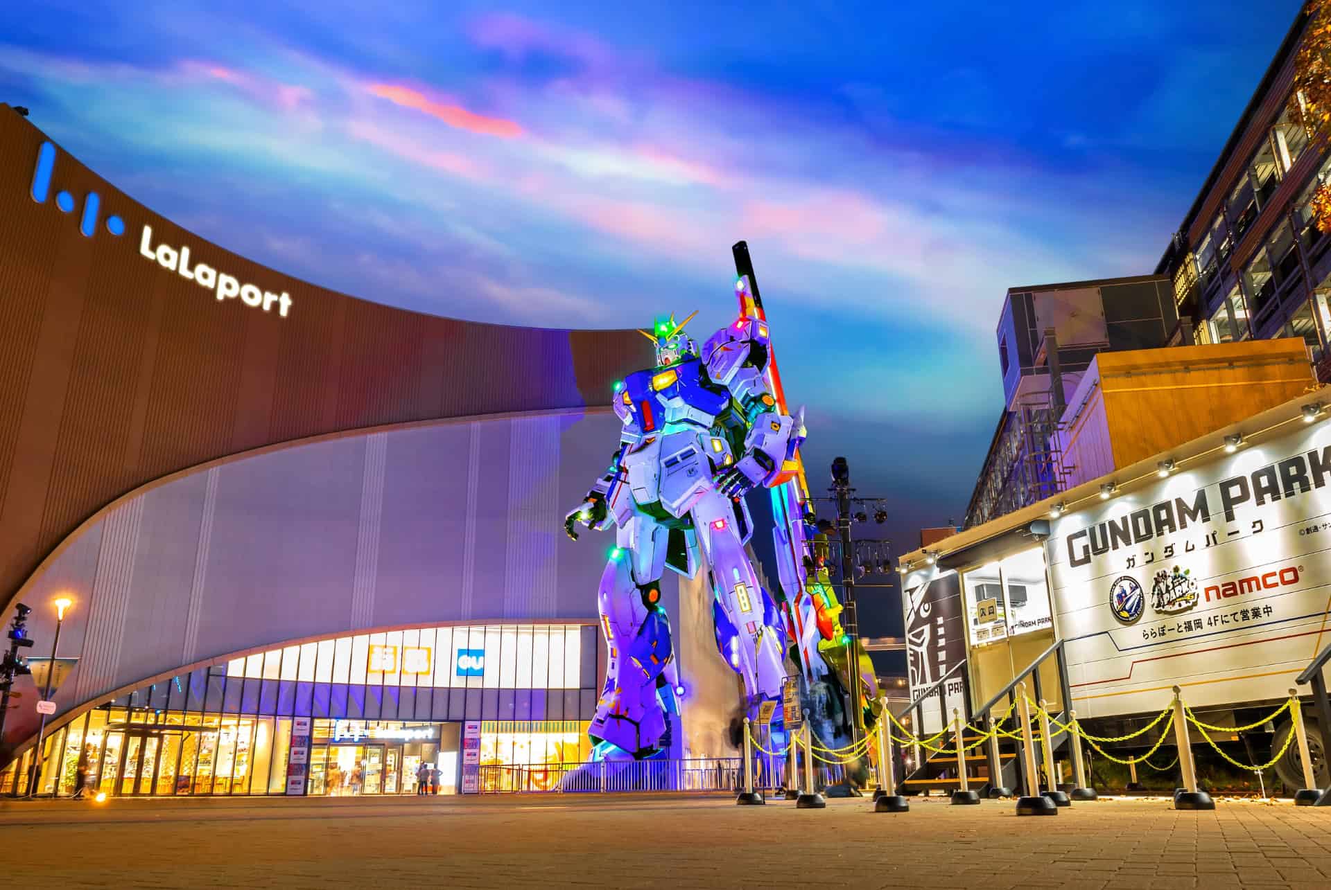 itineraire 2 semaines au japon statue gundam itineraire 2 semaines au japon statue gundam