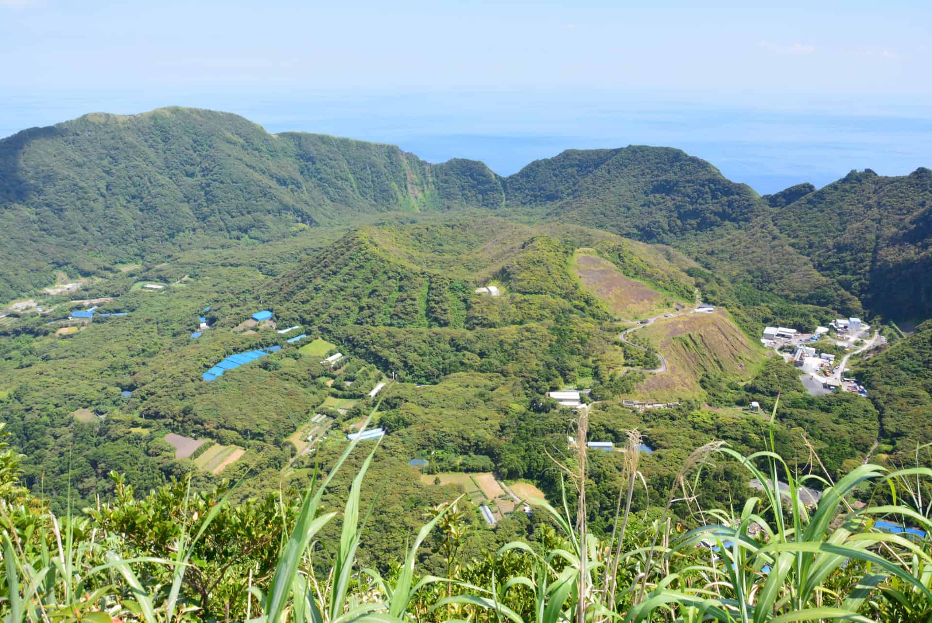plus belles iles du japon panorama aogashima