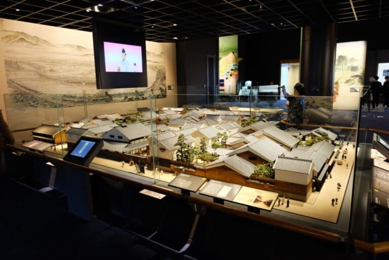 Château d'Osaka et musée Toyotomi Ishigaki