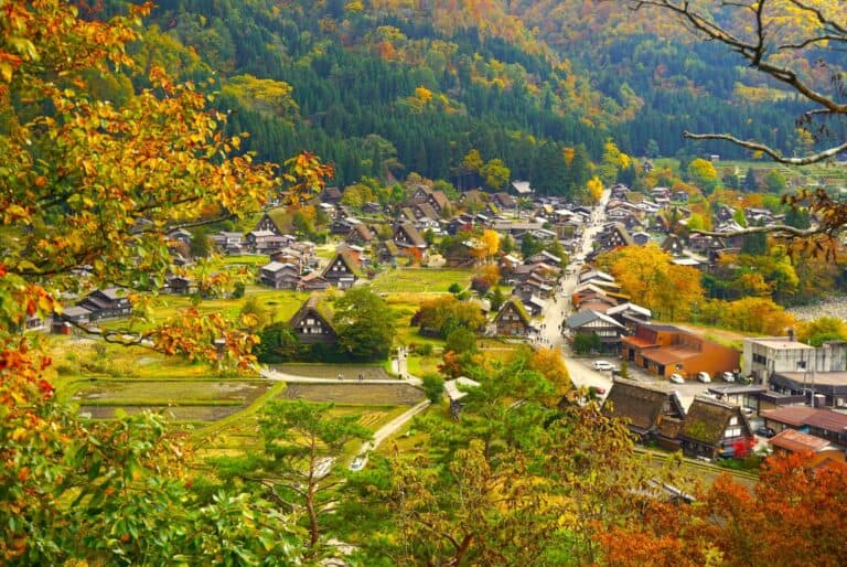 Visite de Shirakawa