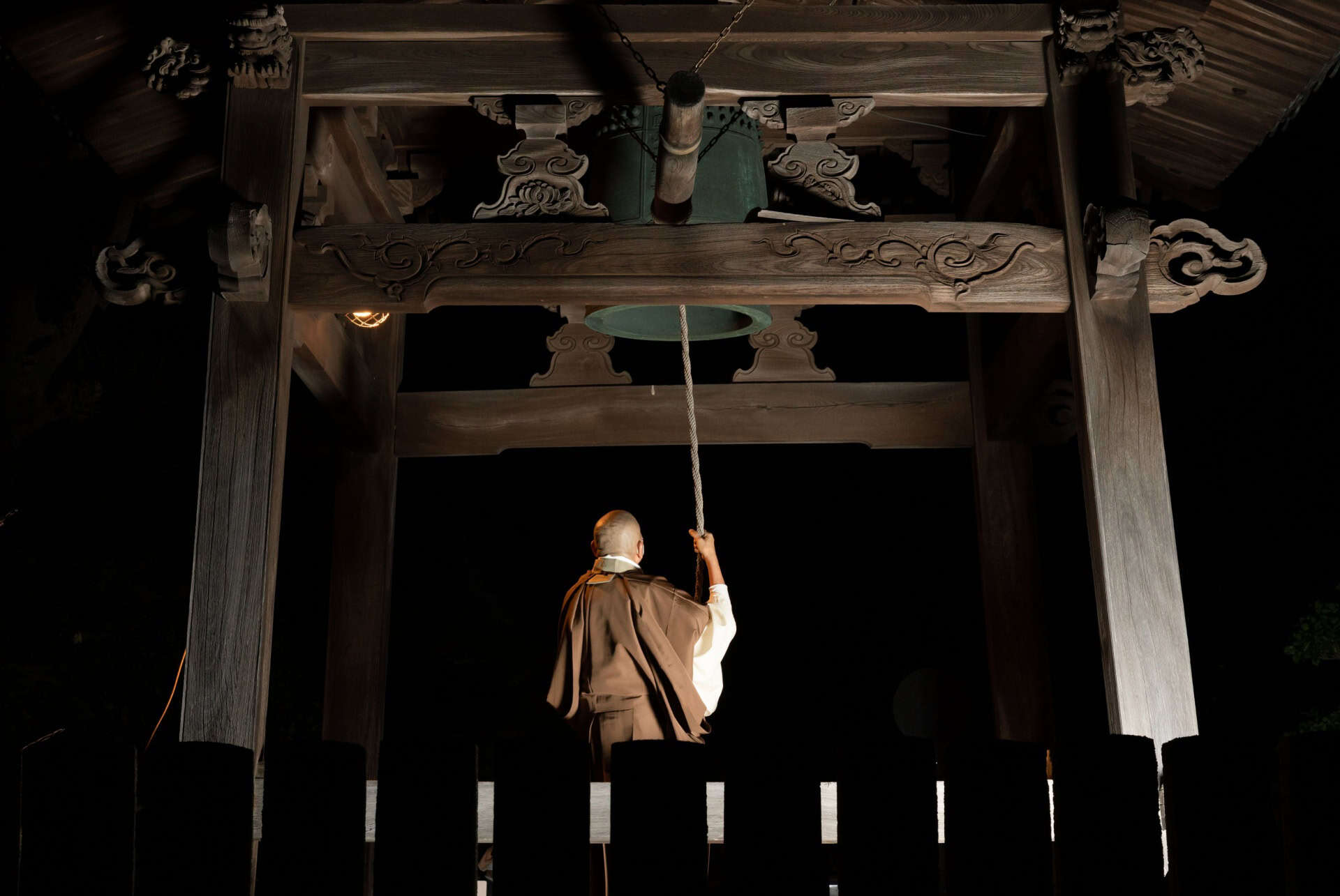 cloche temple bouddhiste joya no kane nouvel an cloche temple bouddhiste joya no kane nouvel an
