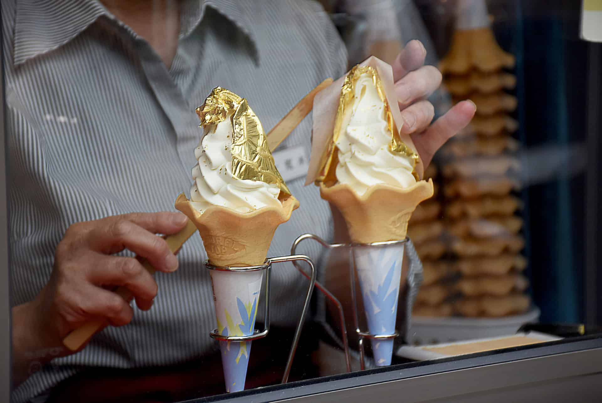 glace feuille or kanazawa